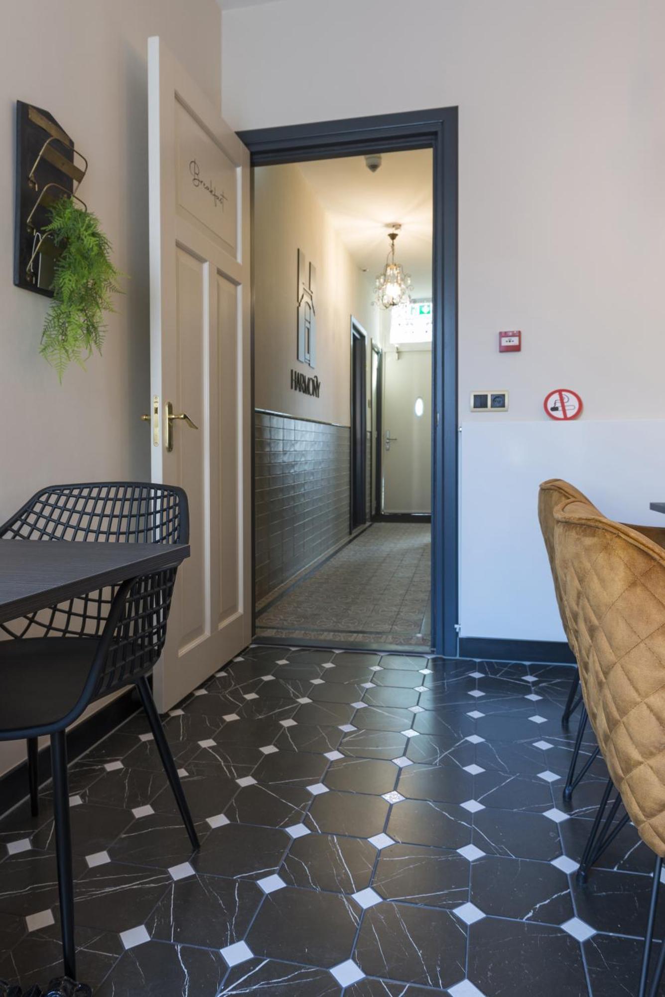 Petite Room With Wifi, Ac, And Shared Kitchen Tilburg Esterno foto